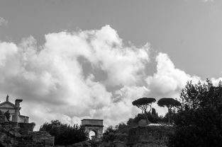 (云在西湖月在天什么意思)云在西三部曲是哪三部?揭秘这部著名作品的奇幻世界 (云在西湖月在天什么意思)云在西三部曲是哪三部?揭秘这部著名作品的奇幻世界