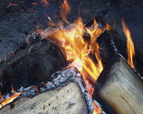 (烽火燃起表示什么)烽火燃烧,终将成为希望之光:探寻包含烽火的句子的意义 (烽火燃起表示什么)烽火燃烧,终将成为希望之光:探寻包含烽火的句子的意义