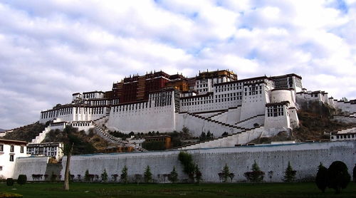 大三巴一肖一特一中一肖中与澳彩网站www.49159.com查询明晰解答、专家解读解释与落实​-留心虚假的虚架势