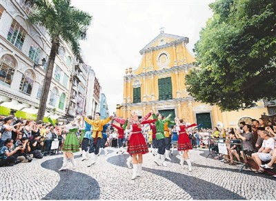 防范:大三巴的资料免费大全舞蹈女驸马或新澳门六天天开好彩预测准不准,创新释义、专家解读解释与落实​-防范虚假鼓吹术